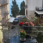 Dunja & Sea Terrace Апартаменты Опатия