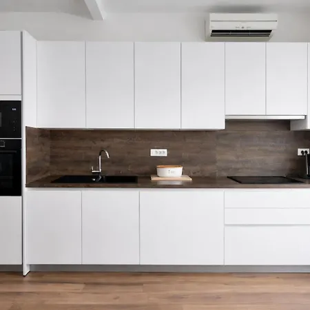 Апартаменти Dunja & Sea Terrace *