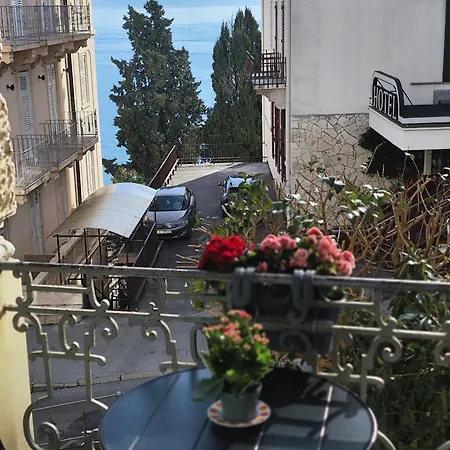 Dunja & Sea Terrace Daire Opatija